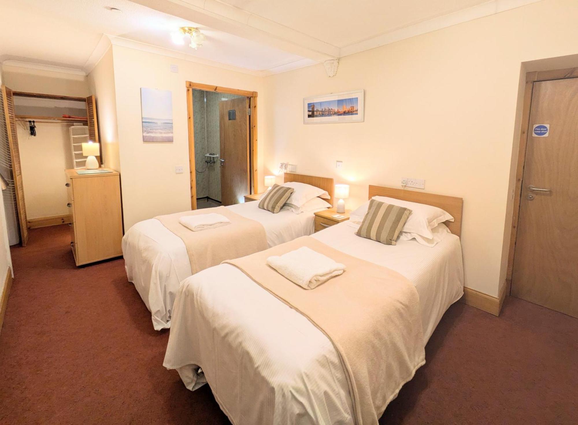 Hollybank - Ensuite Room & Use Of Large Shared Kitchen Dumfries Dış mekan fotoğraf