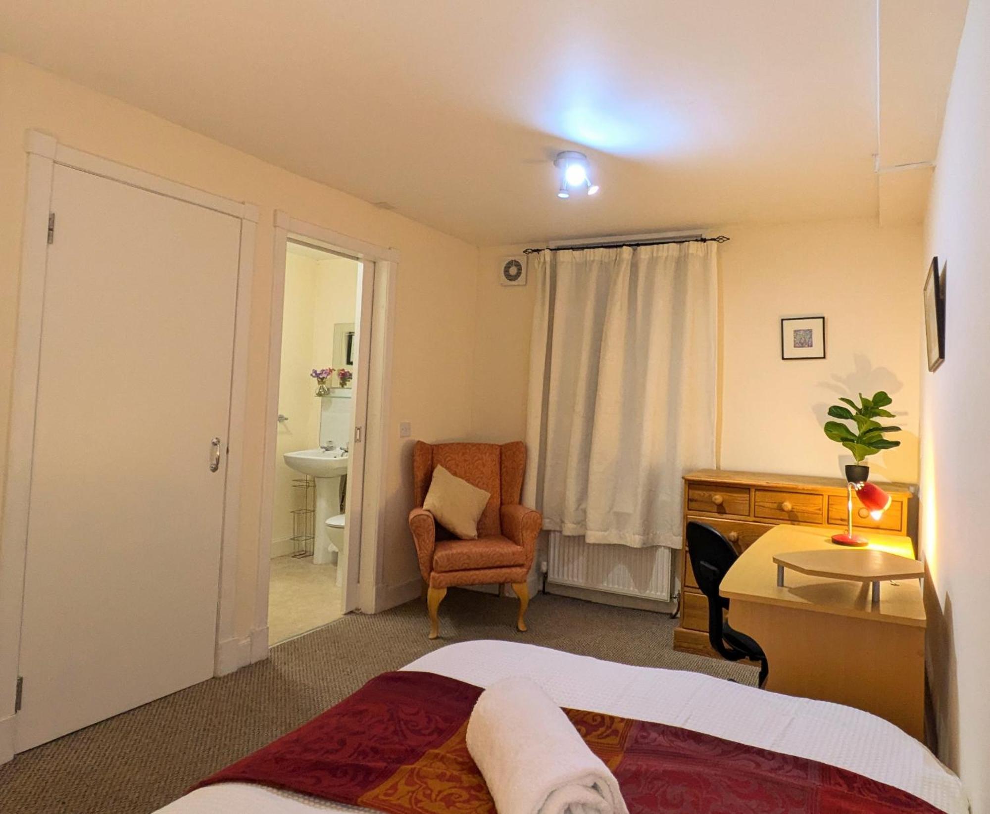 Hollybank - Ensuite Room & Use Of Large Shared Kitchen Dumfries Dış mekan fotoğraf